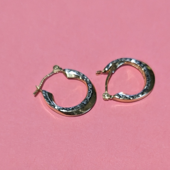Two- Toned 14k Gold Hoop Earings - Picture 3 of 3